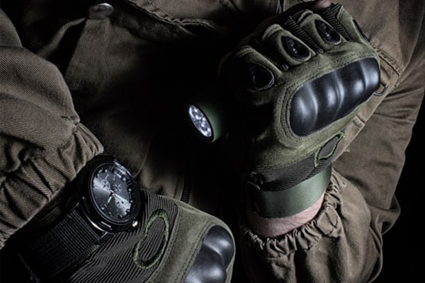 What are the best tactical gloves?