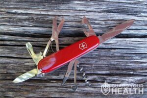 How To Clean Swiss Army Knife1