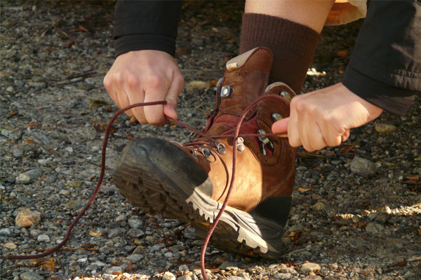 How To Tie Military Boots - Tie lacing style