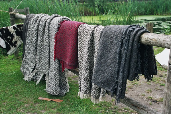 Some Tips On How To Wash A Wool Army Blanket 3
